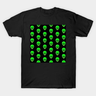 Alien Head Tongue Out Emoji Pattern T-Shirt